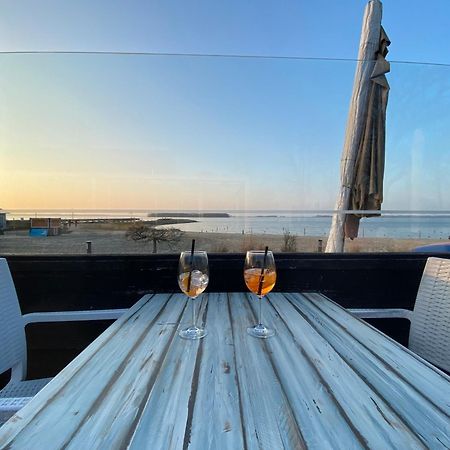 Green Villa In Bester Lage - Dachterrasse Mit Meerblick - Grosser Eingezaeunter Garten - Kinderfreundlich - Hunde Inklusive - 4 Sterne Resort - Direkt Am Strand - Pool Inklusive フルスホルスト エクステリア 写真