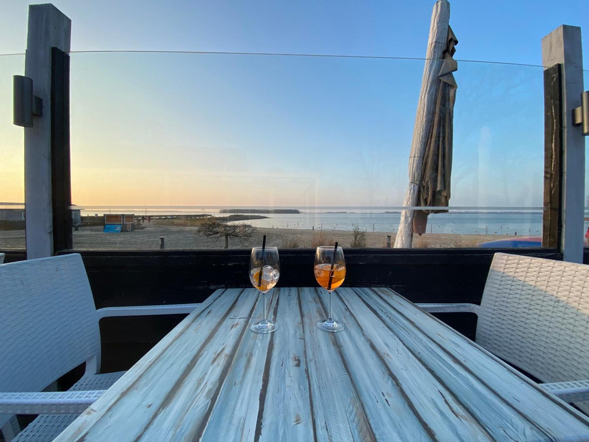 Green Villa In Bester Lage - Dachterrasse Mit Meerblick - Grosser Eingezaeunter Garten - Kinderfreundlich - Hunde Inklusive - 4 Sterne Resort - Direkt Am Strand - Pool Inklusive フルスホルスト エクステリア 写真